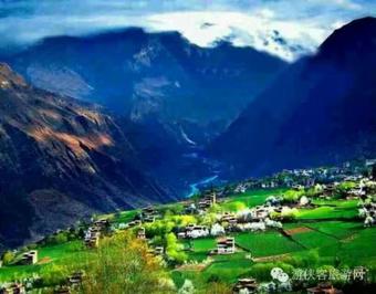 Dong Nv Gu No.1 Guesthouse