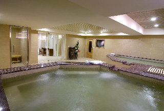 Le Midi Hotel Chitou