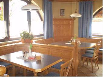 Hostal Gasthaus Hotel Feldschlange