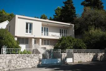 Villa Holiday Home The Spot