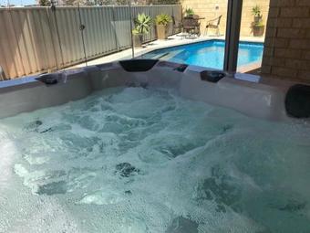 Eden Beach Holiday Getaway