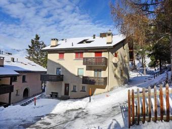 Apartment Chesa Travogl