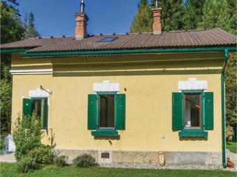 Three-bedroom Holiday Home In Maria Elend