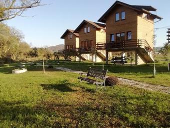Holiday Homes Piralo