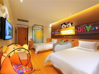 Iu Hotel Suining Shehong Bus Station