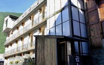 Hotel ?????????