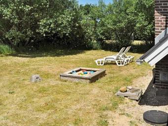 Two-bedroom Holiday Home In Ringk�bing 6