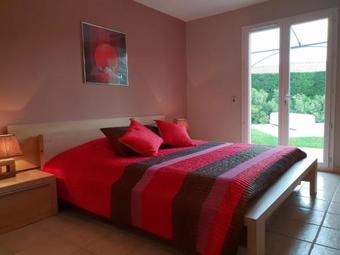 Luxurious Villa In Provence With Garden And Roofed Terrace