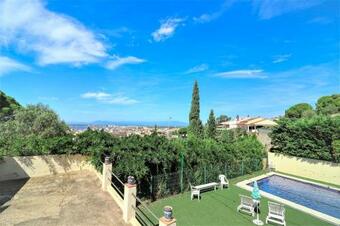House Grospierres - 6 Pers, 39 M2, 3/2