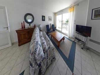 Apartment Ref 323 - Larmor-plage Spacieux Type 3 Balcon Et Garage Proche Plage Et Commodites