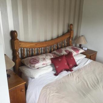 Bed & Breakfast Dulrush Fishing Lodge And Guest House