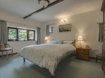 Buster Barn, Sampford Spiney, Yelverton