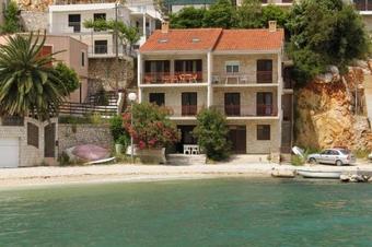 Apartment Duboka 8813a