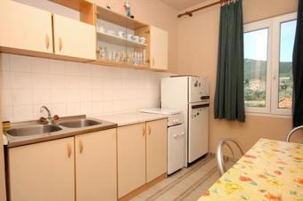 Hostal Apartments And Rooms With Parking Space Mrljane, Pasman - 299