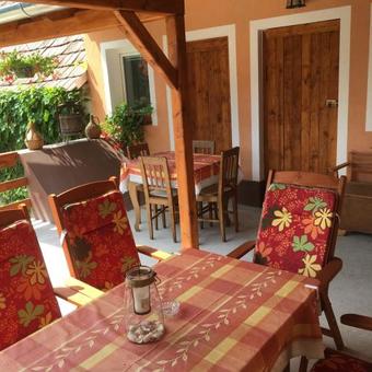 Hostal Liliom Vend�gh�z