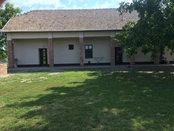 Hostal Borosty�nh�z