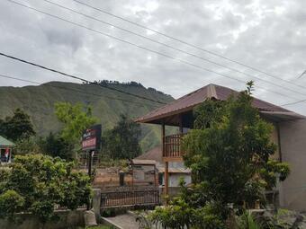 Hostal Radiya Guesthouse