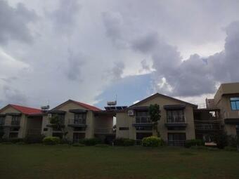 Hotel Nijaguna Resort & Spa,bandipur