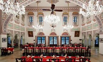 Hotel Laxmi Vilas Palace