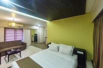 Hotel Rasika Renaissance