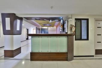 Hotel Oyo 35378 Galaxy Residency