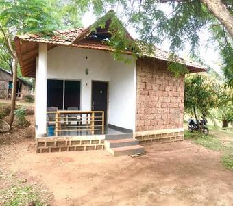 Hotel White Elephant Restaurant And Cottages