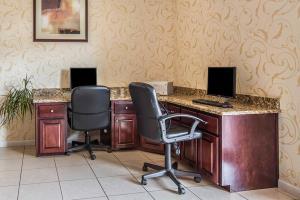 Hotel Quality Inn & Suites