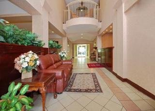 Hotel Comfort Suites