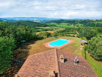 Legoli Villa Sleeps 8 Pool Wifi