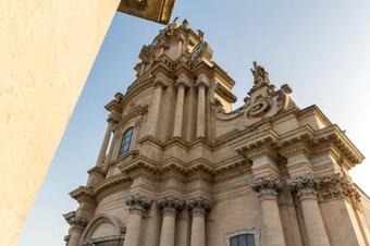 Apartamento Appartamenti Vista Duomo - Ibla - Pomelia