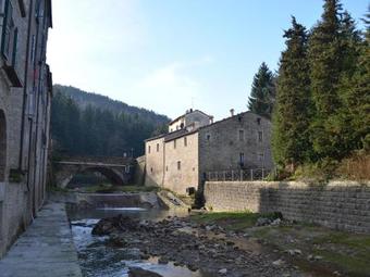 Luxurious Villa In Tredozio Tuscany With Pool