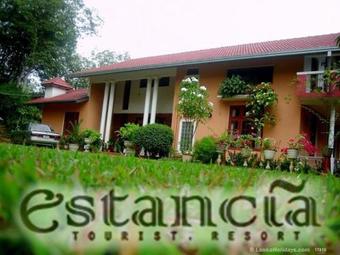 Hotel Estancia - Modern Bungalow In Kandy
