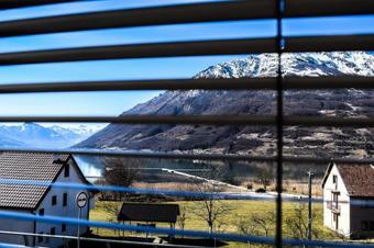 Hostal Ema Guest House