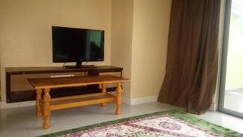 Zou's Homestay @gold Coast Morib Resort