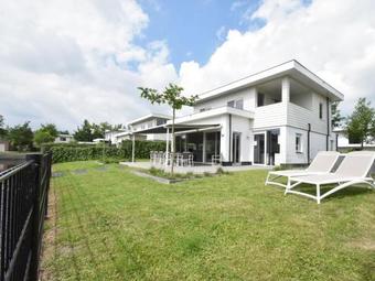 Magnificent Villa In Harderwijk Near The Lake