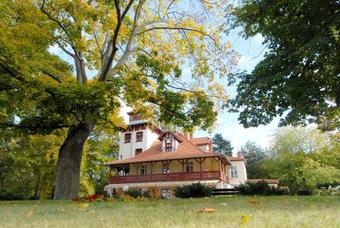 Hotel Straszny Dw�r