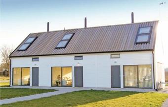 Holiday Home V�radonisv�gen Burgsvik