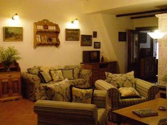 Hostal Casa Motului B&B