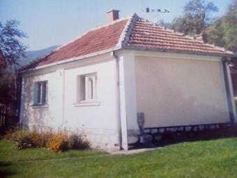 Kuca U Mokroj Gori