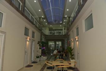 Atina Lux Hostel