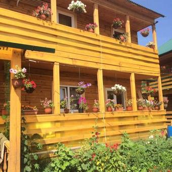 Hostal Tunkinskaya Dolina Poselok Zhemchug Naran Gol