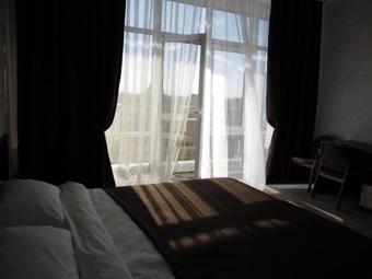 Tiynalla Hotel