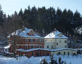 Hostal Pension Ayky