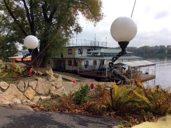 Hotel Landing Stage Master