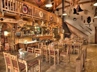 Hostal Steak Restaurant Penzion Country Saloon