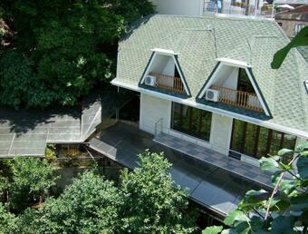 Hostal Ivan Da Mariya Guest House