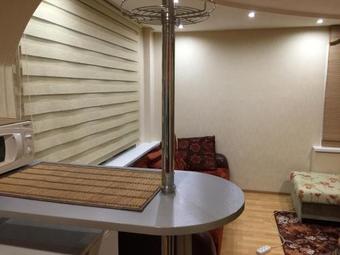 Apartment On Oktyabrskaya 4
