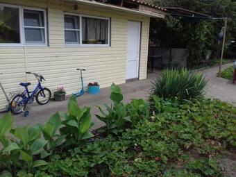 Hostal Guest House On Tsentral`naya 31