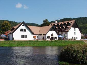 Hotel V�r