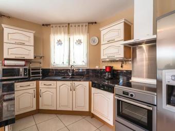 Quaint Villa In Aigues-vives With Private Pool